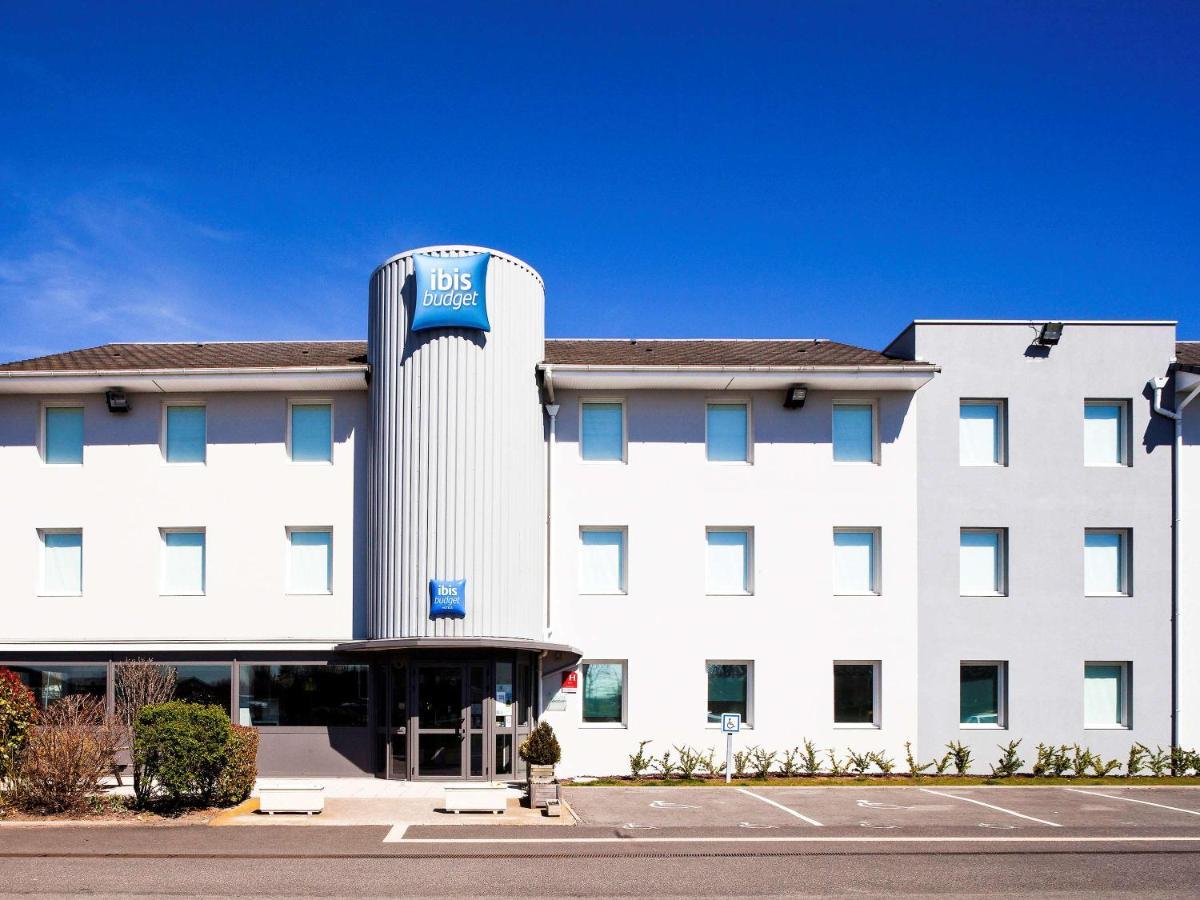 Ibis Budget Clermont Ferrand Nord Riom Exterior photo
